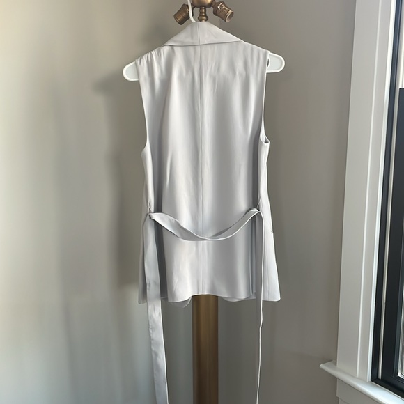 Club Monaco Light Grey Belted Vest - Picture 4 of 4